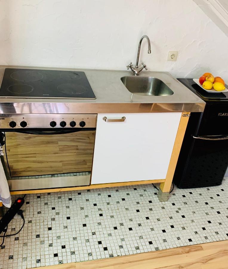 הומבורג Studio Apartment In Direkter Naehe Zur Uniklinik Homburg מראה חיצוני תמונה